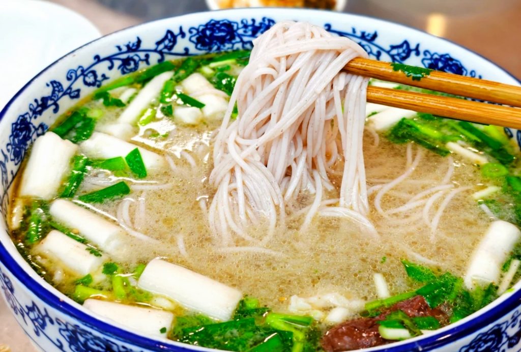 Cross-bridge rice noodles