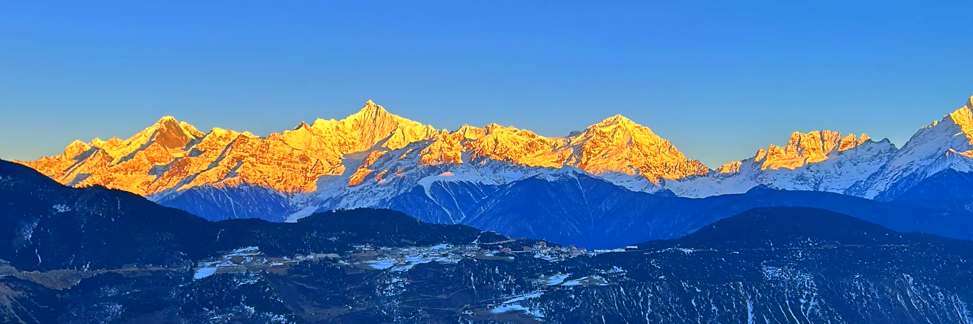 Is Shangri-La Senior-Friendly? High-Altitude Travel Tips