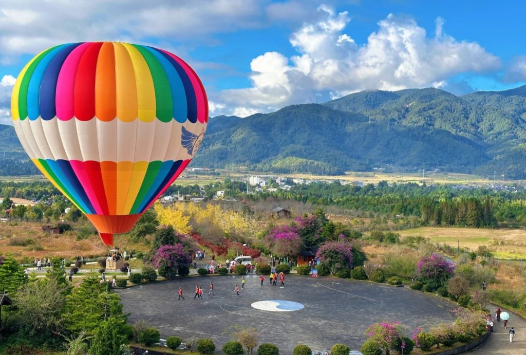 Hot Air Balloon Experience in Volcano Geopark