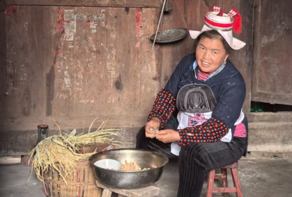 Miao village daily life