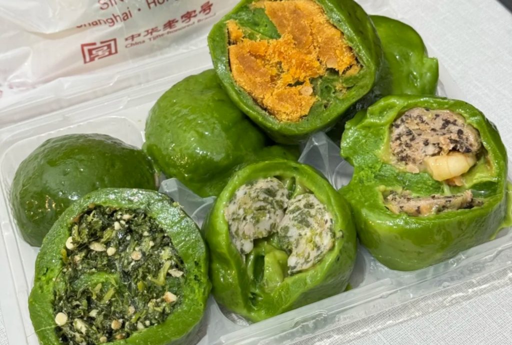 Qingtuan with different fillings