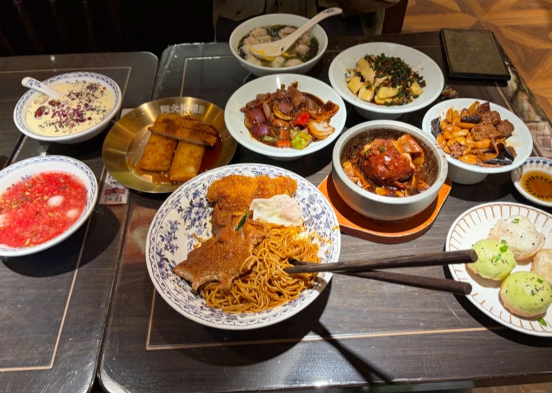 Shanghai local food and snacks