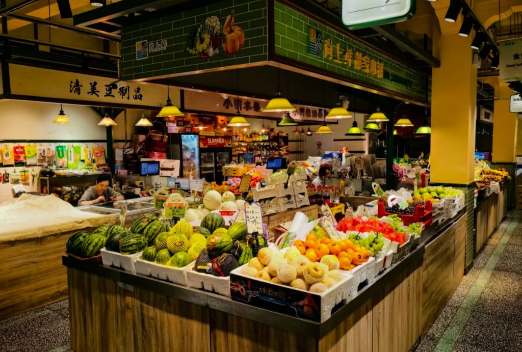Explore a local Shanghai market to experience the city’s everyday life, fresh produce, and vibrant atmosphere.