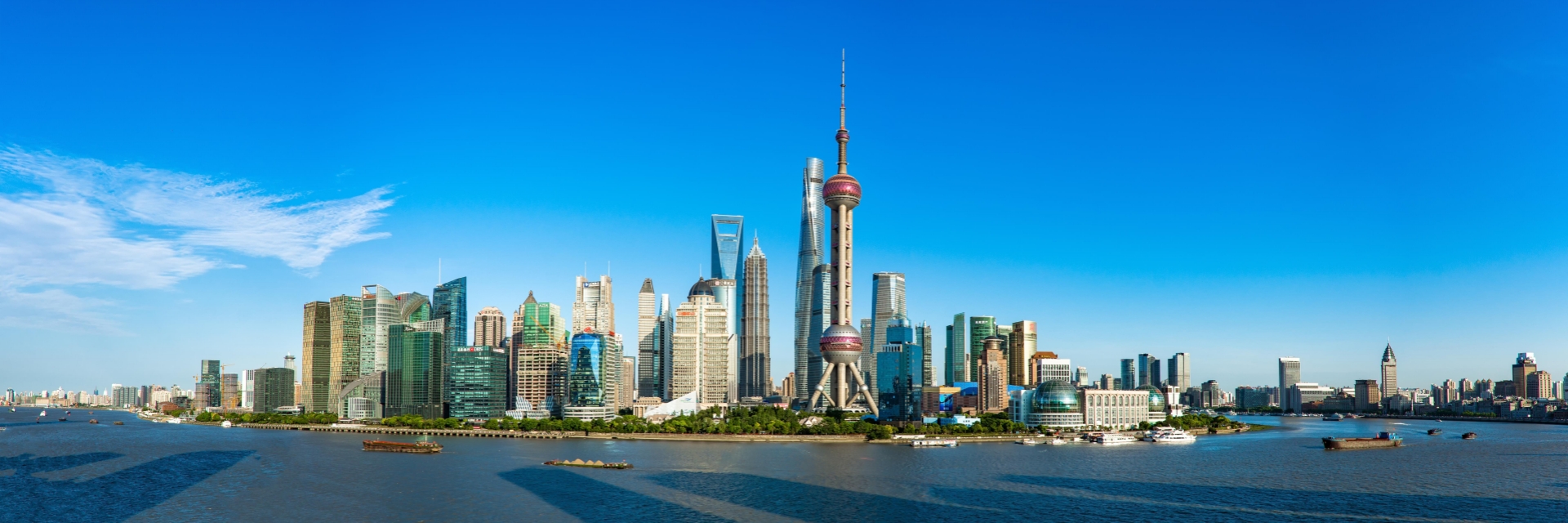 Shanghai Day Tour with Heritage Sites & Huangpu River Cruise